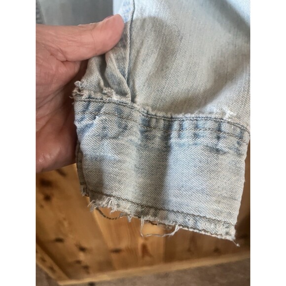 Levi's Red Tab Mens Denim Shirt Size Medium Blue Button Down Long Sleeve Cowboy - Picture 5 of 8